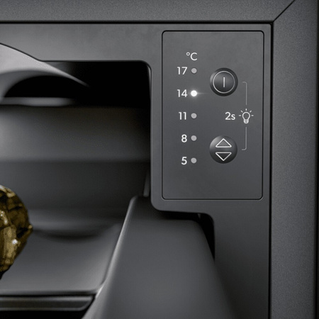 Winiarka do zabudowy Dometic DRAWBAR5S